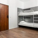 Auberge de jeunesse Nest Boutique *