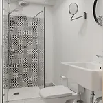 Nest Boutique * ブカレスト