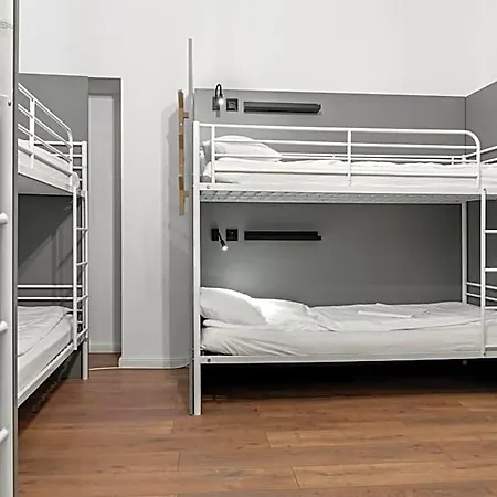 Hostel Nest Boutique *