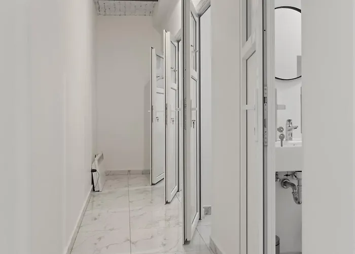 بيت شباب Nest Boutique