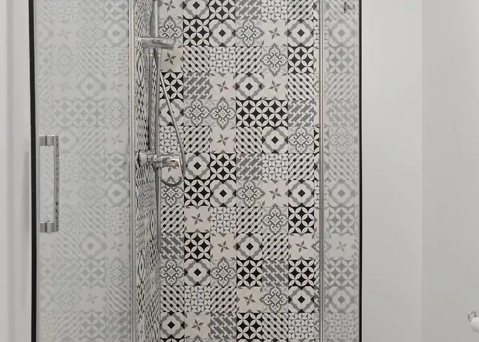 بيت شباب Nest Boutique *